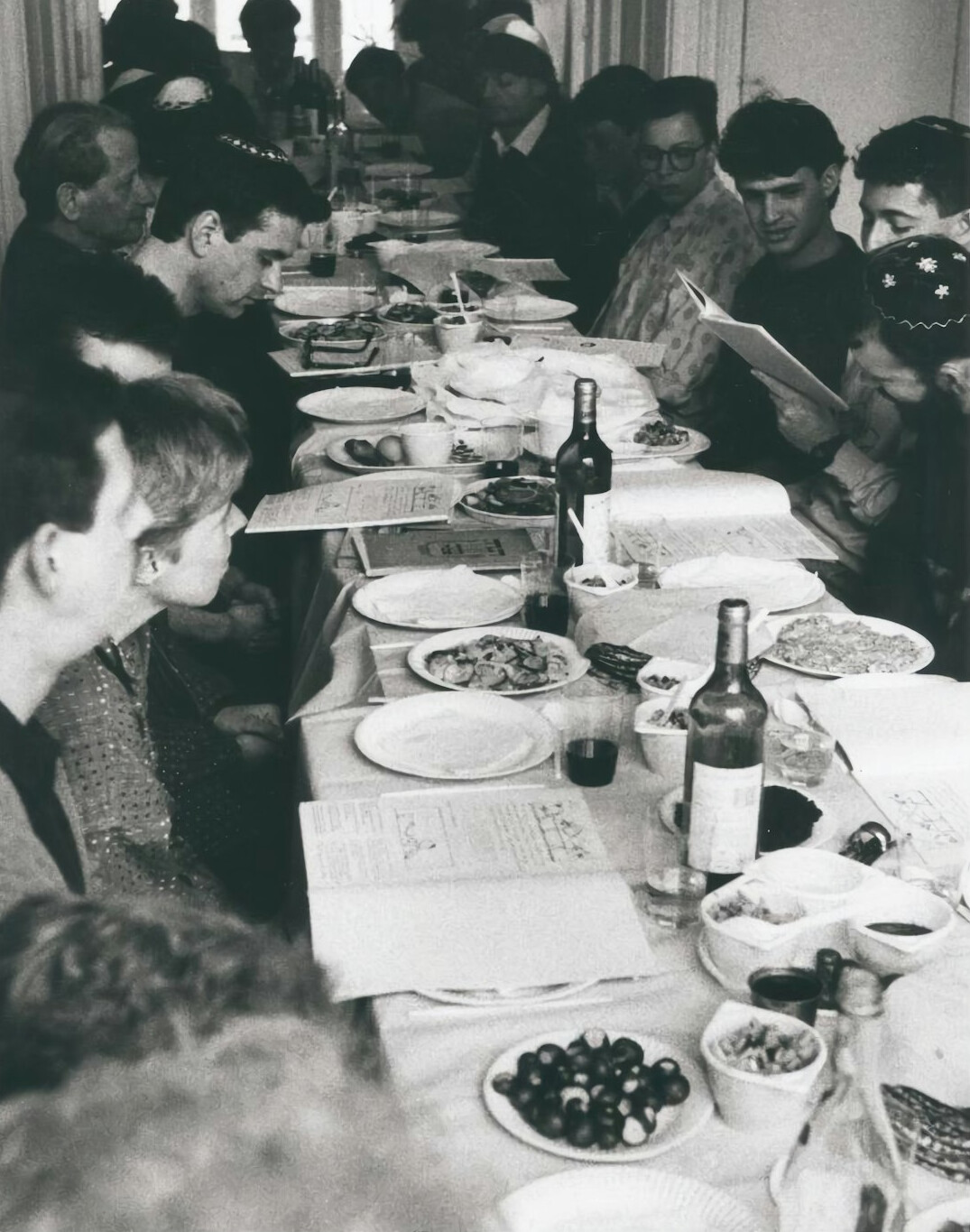 celebrities dining together